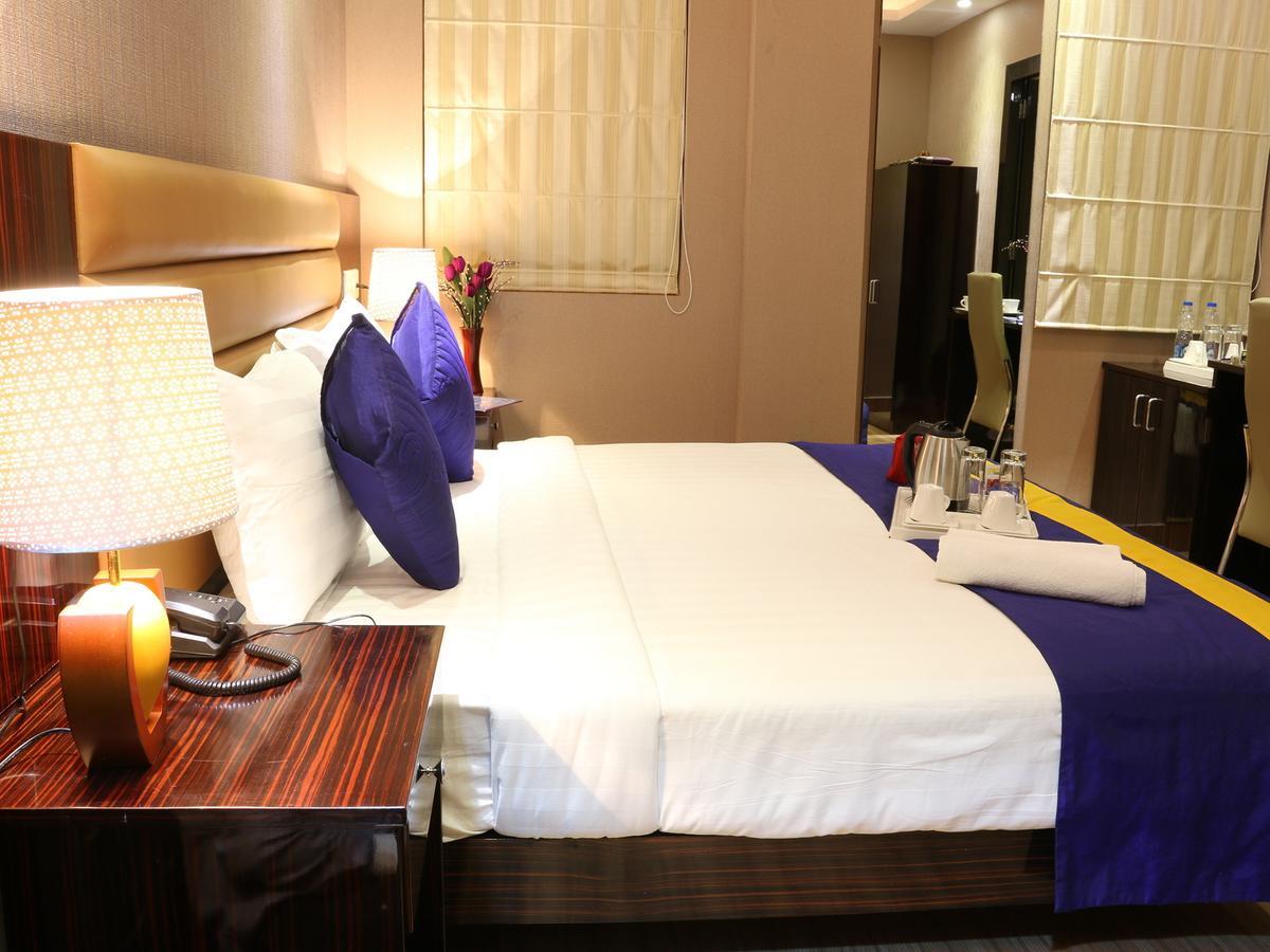 Oyo 662 Hotel Comfotel Kolkata Ngoại thất bức ảnh
